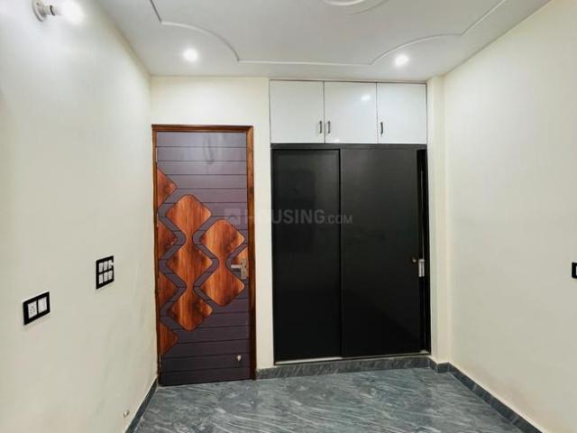 2 BHK Independent Builder Floor in Sector 25 Rohini for resale New Delhi. The reference number is 19819795
