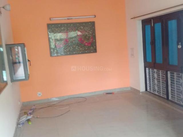 2 BHK Independent Builder Floor in Sector 26 for rent Noida. The reference number is 18803598