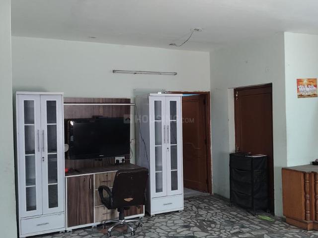 2 BHK Independent Builder Floor in Sector 32A for rent Ludhiana. The reference number is 20256665
