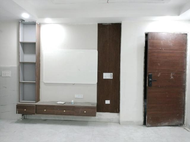 2 BHK Independent Builder Floor in Sector 3 Dwarka for resale New Delhi. The reference number is 20146143