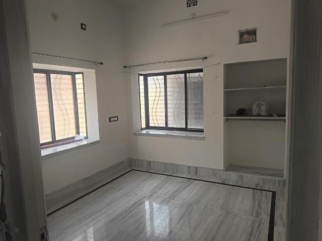 2 BHK Independent Builder Floor in Sewli Telinipara for rent Kolkata. The reference number is 20388756