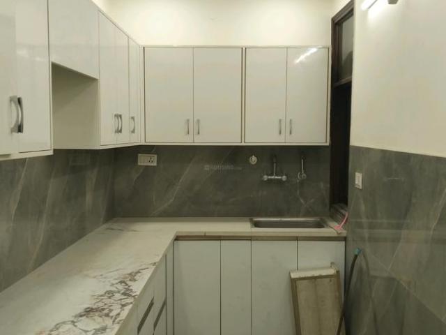 2 BHK Independent Builder Floor in Shakurpur for resale New Delhi. The reference number is 19560957