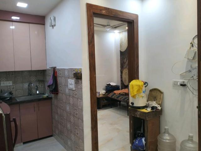 2 BHK Independent Builder Floor in Shastri Nagar for resale New Delhi. The reference number is 18431363