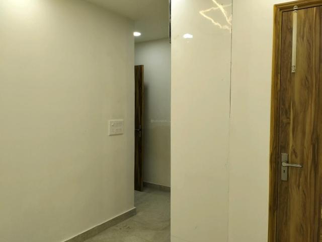 2 BHK Independent Builder Floor in Shastri Nagar for resale New Delhi. The reference number is 18360823