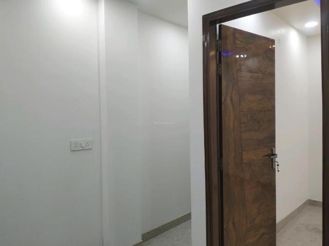2 BHK Independent Builder Floor in Shastri Nagar for resale New Delhi. The reference number is 19516986