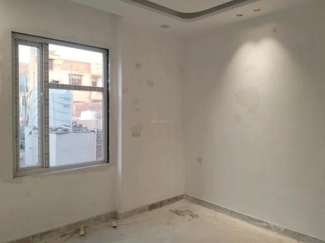 2 BHK Independent Builder Floor in Shastri Nagar for resale New Delhi. The reference number is 19523732