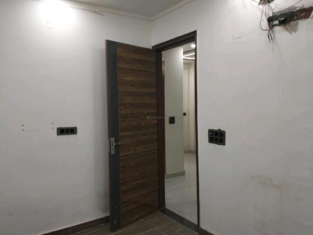 2 BHK Independent Builder Floor in Shastri Nagar for resale New Delhi. The reference number is 19572315