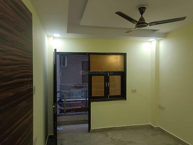 2 BHK Independent Builder Floor in Shastri Nagar for resale New Delhi. The reference number is 19710770