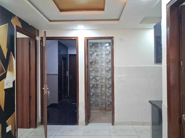 2 BHK Independent Builder Floor in Shastri Nagar for resale New Delhi. The reference number is 19937612