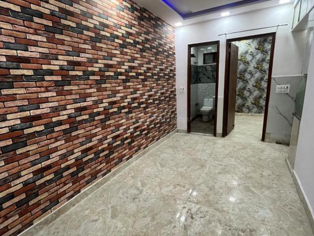 2 BHK Independent Builder Floor in Shastri Nagar for resale New Delhi. The reference number is 20565123