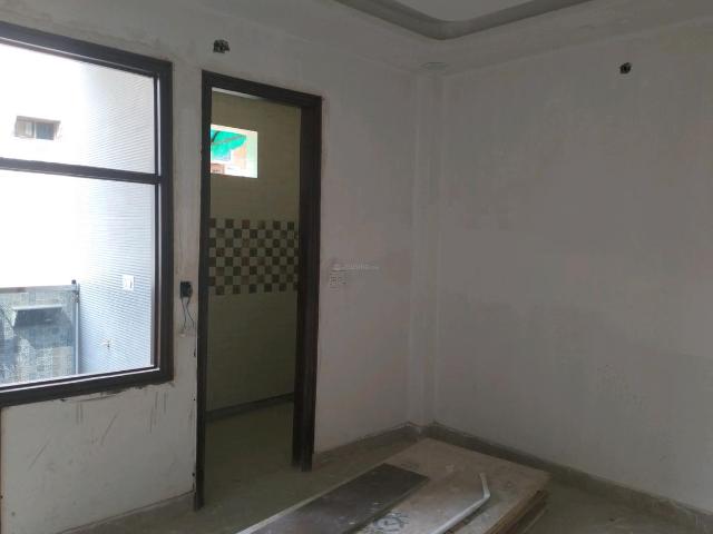 2 BHK Independent Builder Floor in Shastri Nagar for resale New Delhi. The reference number is 20136059