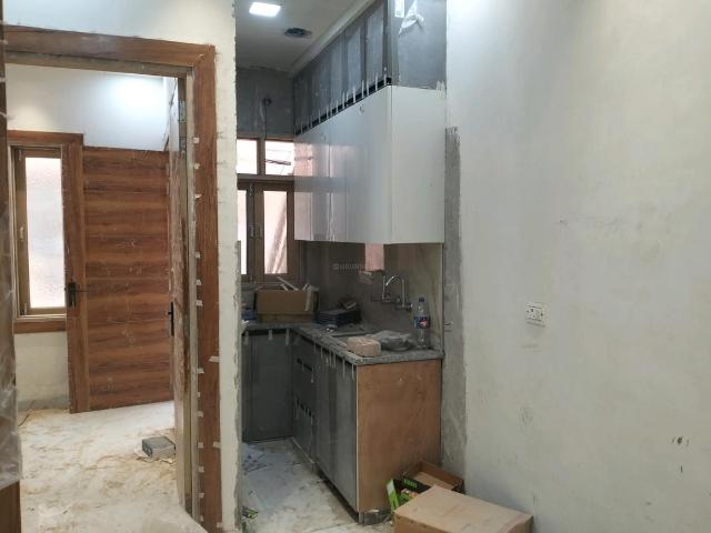 2 BHK Independent Builder Floor in Shastri Nagar for resale New Delhi. The reference number is 20283948