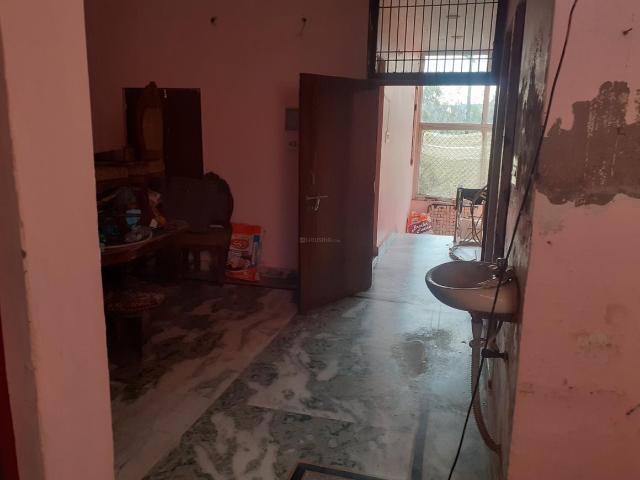 2 BHK Independent Builder Floor in Sikandra for rent Agra. The reference number is 7921860