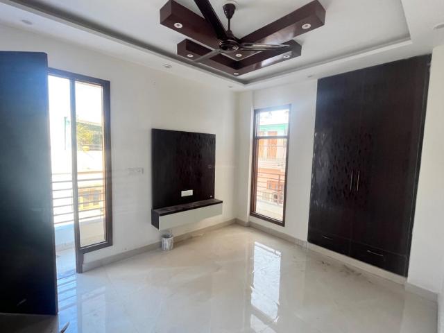 2 BHK Independent Builder Floor in Tagore Garden Extension for rent New Delhi. The reference number is 10577527