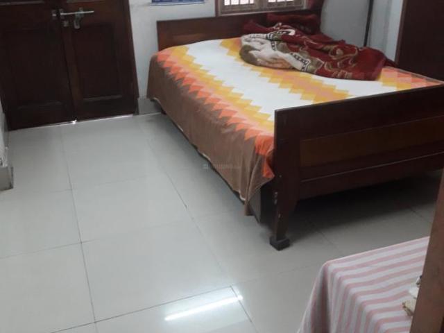 2 BHK Independent Builder Floor in Tollygunge for resale Kolkata. The reference number is 8015244