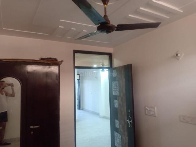 2 BHK Independent Builder Floor in Uttam Nagar for rent New Delhi. The reference number is 6611170
