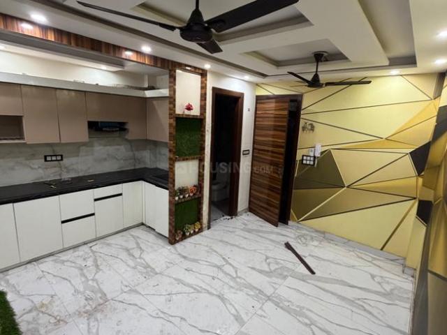 2 BHK Independent Builder Floor in Uttam Nagar for rent New Delhi. The reference number is 19247846