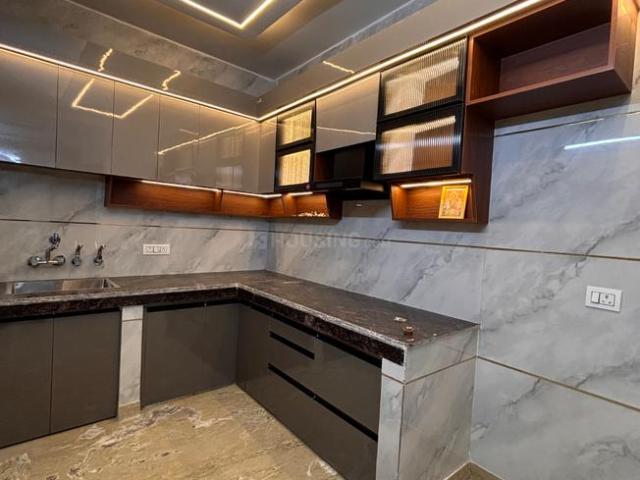 2 BHK Independent Builder Floor in Uttam Nagar for rent New Delhi. The reference number is 20810462