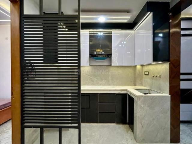 2 BHK Independent Builder Floor in Uttam Nagar for resale New Delhi. The reference number is 16880995