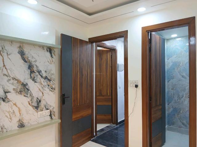 2 BHK Independent Builder Floor in Uttam Nagar for resale New Delhi. The reference number is 16979401