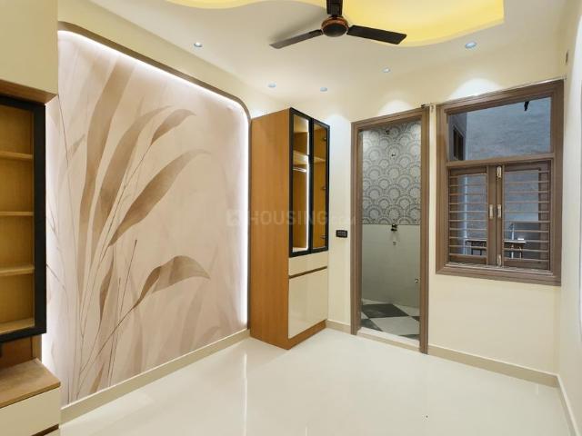 3 BHK Apartment in Nawada for resale New Delhi. The reference number is 20617609
