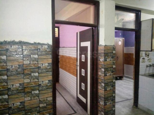 2 BHK Independent Builder Floor in Uttam Nagar for resale New Delhi. The reference number is 6132193