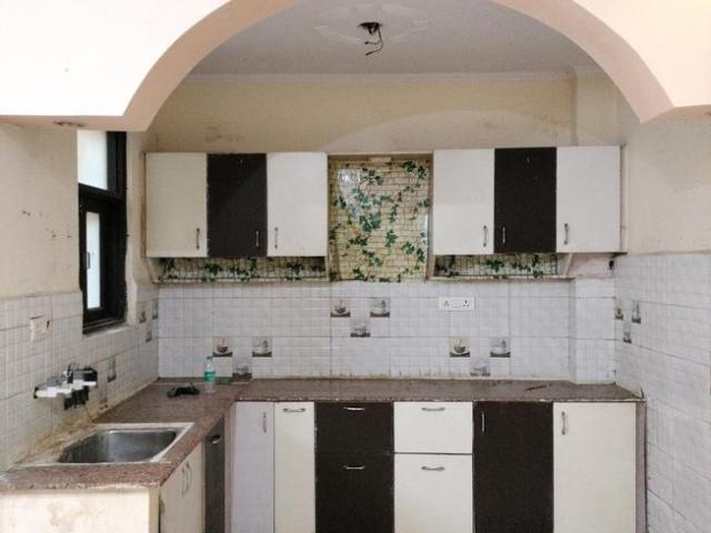 2 BHK Independent Builder Floor in Vaishali for resale Ghaziabad. The reference number is 17096915