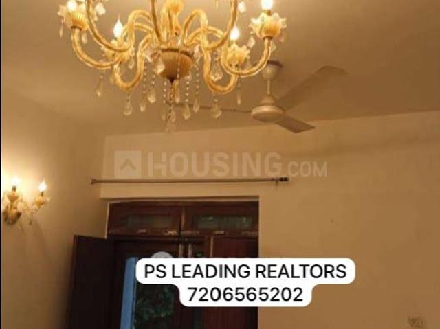 2 BHK Independent Builder Floor in Vasant Vihar for rent New Delhi. The reference number is 20764412