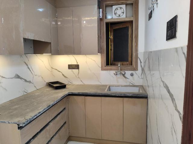 2 BHK Independent Builder Floor in Vasant Kunj for resale New Delhi. The reference number is 20522300