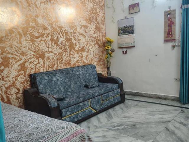 2 BHK Independent Builder Floor in Vasundhara Enclave for rent New Delhi. The reference number is 20345547