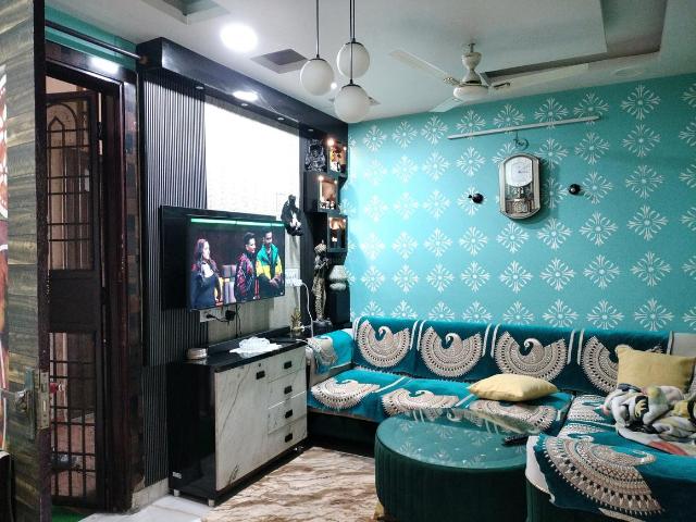 2 BHK Independent Builder Floor in Vasundhara for resale Ghaziabad. The reference number is 16254638