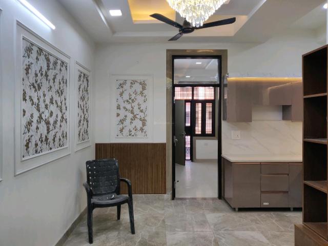 2 BHK Independent Builder Floor in Vasundhara for resale Ghaziabad. The reference number is 18744791
