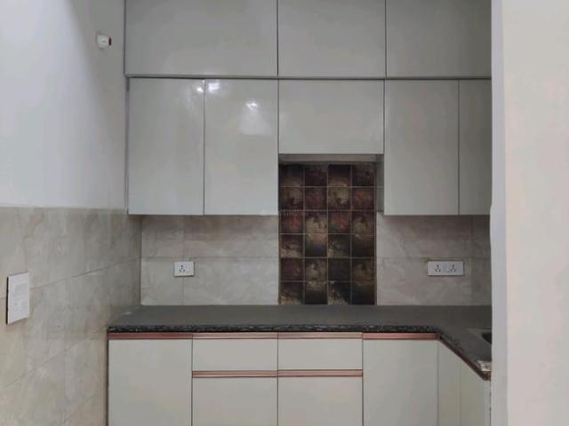 2 BHK Independent Builder Floor in Vasundhara for resale Ghaziabad. The reference number is 18162757