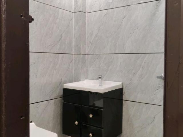 2 BHK Independent Builder Floor in Vasundhara for resale Ghaziabad. The reference number is 19492980