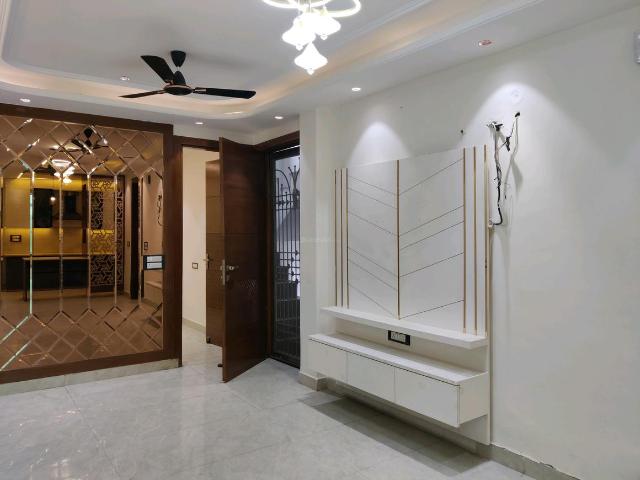 3 BHK Independent Builder Floor in Vasundhara for resale Ghaziabad. The reference number is 19662145