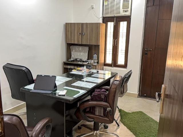 2 BHK Independent Builder Floor in Vasundhara for resale Ghaziabad. The reference number is 19699726