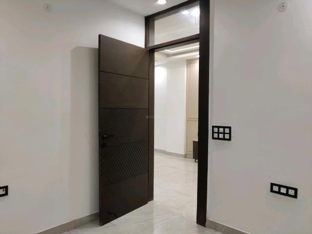 4 BHK Independent Builder Floor in Indirapuram for resale Ghaziabad. The reference number is 20098749