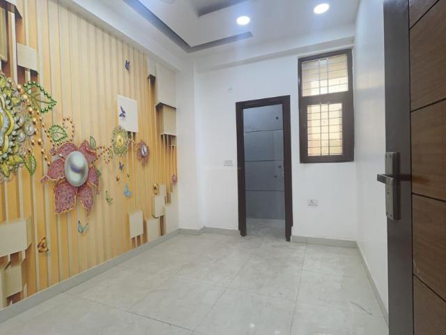 2 BHK Independent Builder Floor in Vasundhara for resale Ghaziabad. The reference number is 20223821