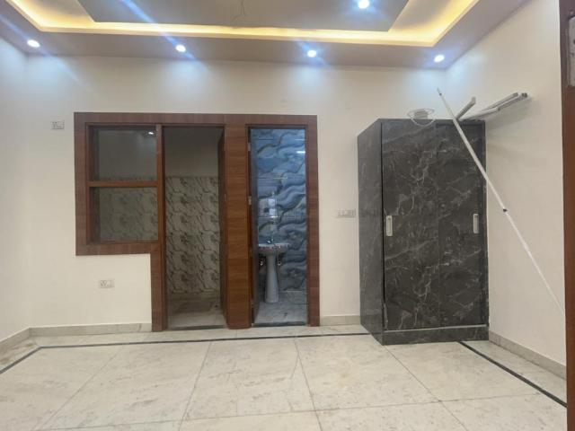 2 BHK Independent Builder Floor in Vasundhara for resale Ghaziabad. The reference number is 20238700