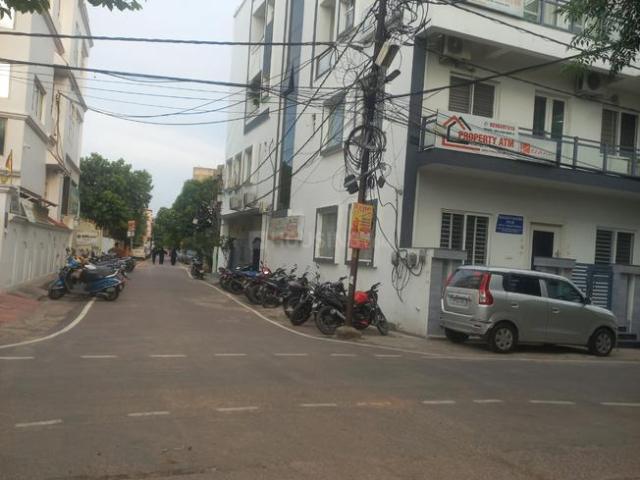 2 BHK Independent Builder Floor in Vikas Nagar for rent Lucknow. The reference number is 20341074