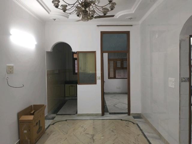2 BHK Independent Builder Floor in Vikaspuri for resale New Delhi. The reference number is 19610737