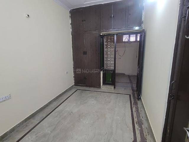 2 BHK Independent Builder Floor in Vivek Vihar for rent New Delhi. The reference number is 20235238