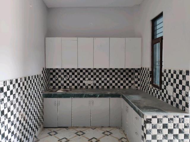 2 BHK Independent House in Talabpur Urf Hathipur for resale NH 24 Ghaziabad. The reference number is 17543219