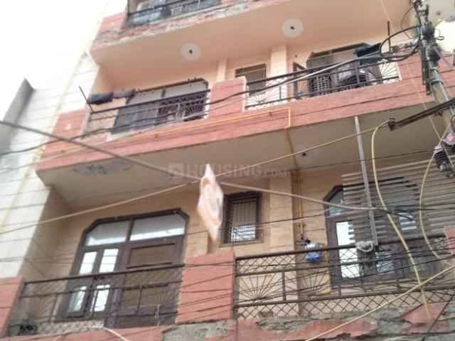 2 BHK Independent House in Tilak Nagar for resale West Delhi. The reference number is 17712000
