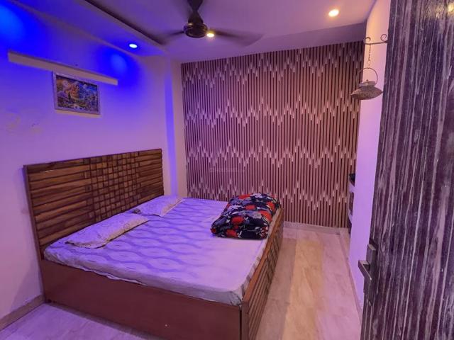2 BHK Independent House in Uttam Nagar for rent New Delhi. The reference number is 20305213