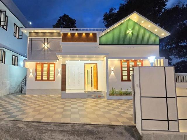 2 BHK Independent House in Vetrivel Nagar for resale Chennai. The reference number is 16761003