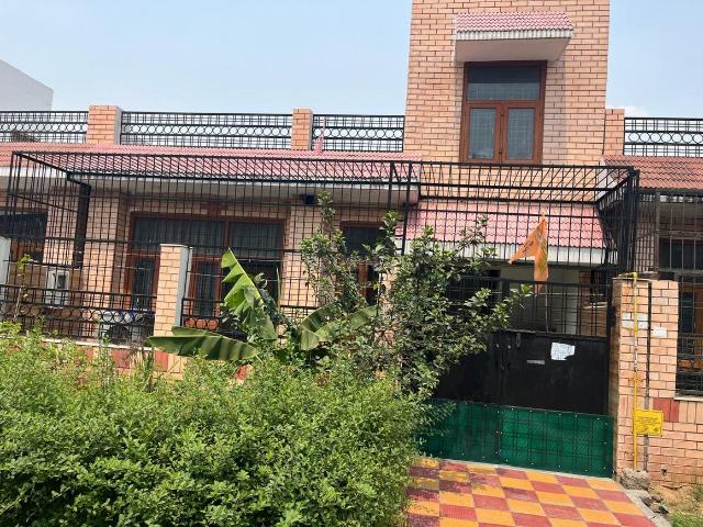 2 BHK Independent House in XU III for resale Greater Noida. The reference number is 17609202
