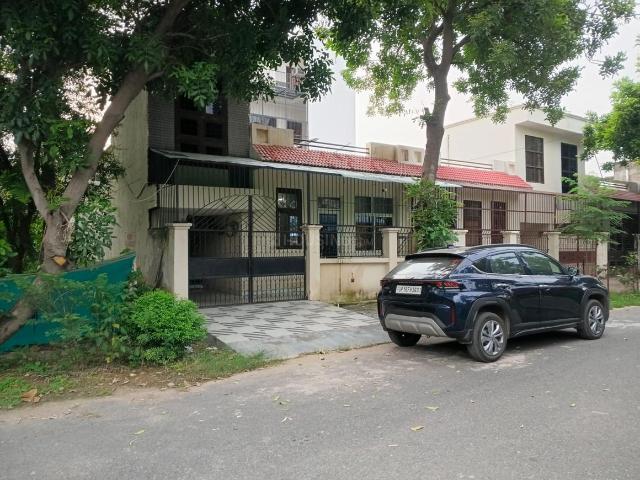 2 BHK Independent House in XU III for resale Greater Noida. The reference number is 20789565