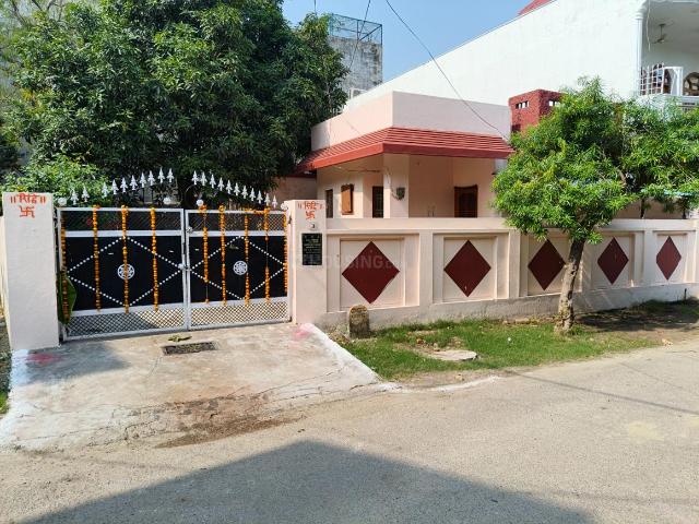 2 BHK Independent House in Amausi for rent Lucknow. The reference number is 18748697