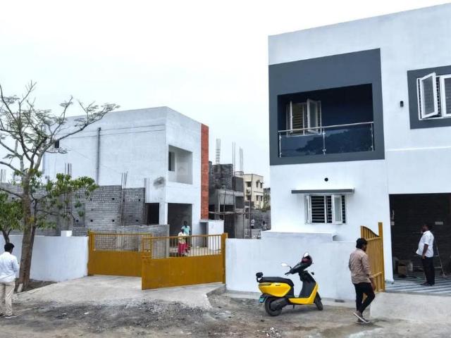 2 BHK Independent House in Ambattur for resale Chennai. The reference number is 19818497